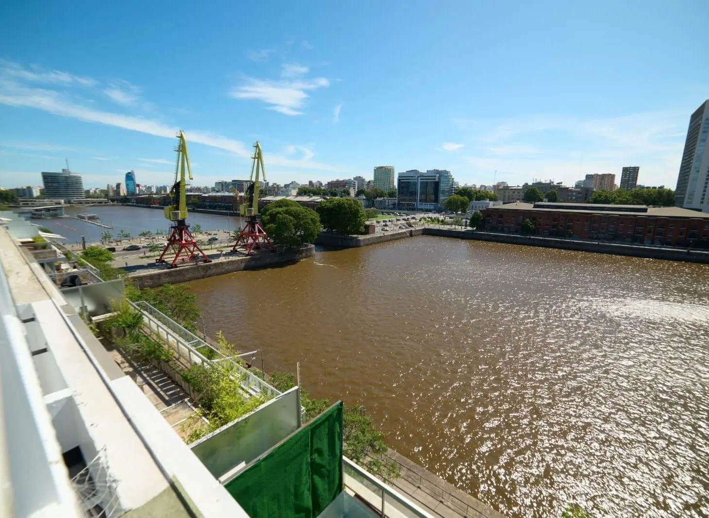 Departamento en Alquiler de 2 Ambientes Amoblado en Puerto Madero 5