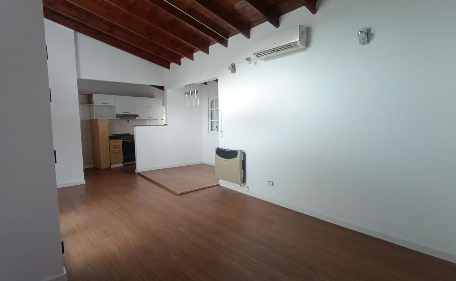 Foto de PH en Alquiler de 2 ambientes y medio en Villa Devoto, sin Expensas !!, imagen 5