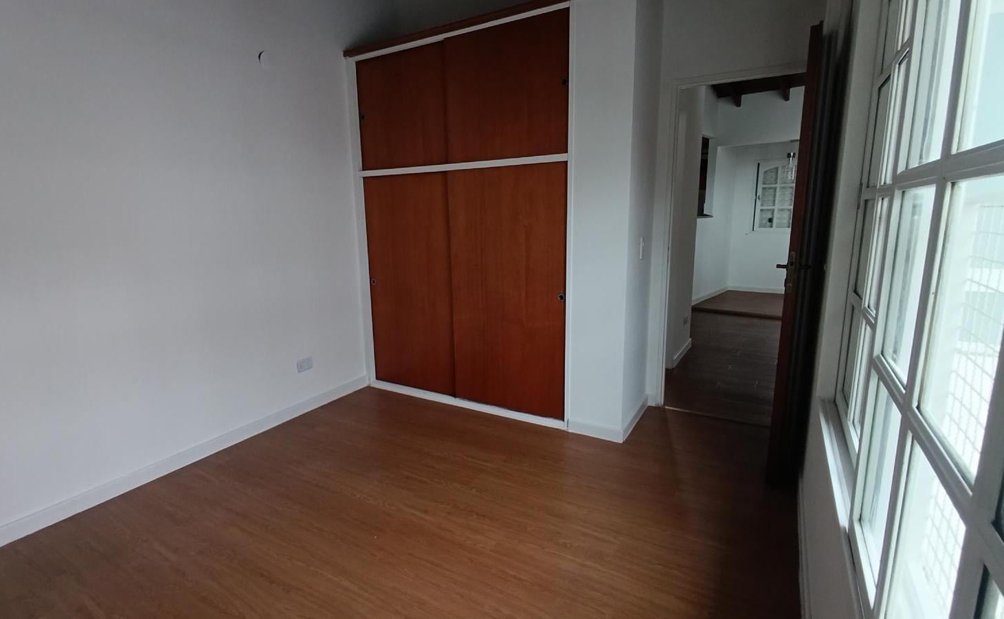 Foto de PH en Alquiler de 2 ambientes y medio en Villa Devoto, sin Expensas !!, imagen 1
