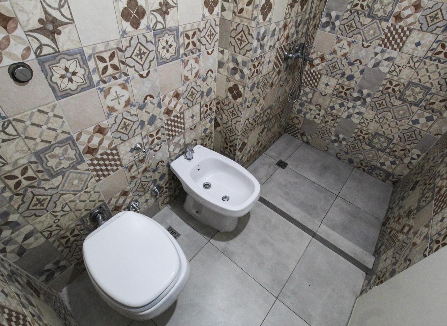 Foto de Departamento en Venta monoambiente Dividido en Agronomía , muy, imagen 5