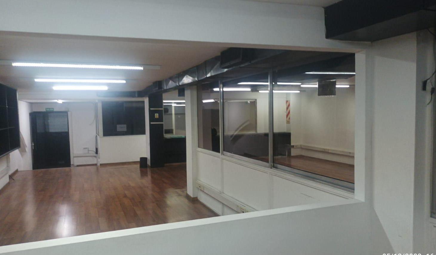 Foto de Depósito en venta con oficinas en Balvanera sin expensas ,parte, imagen 3