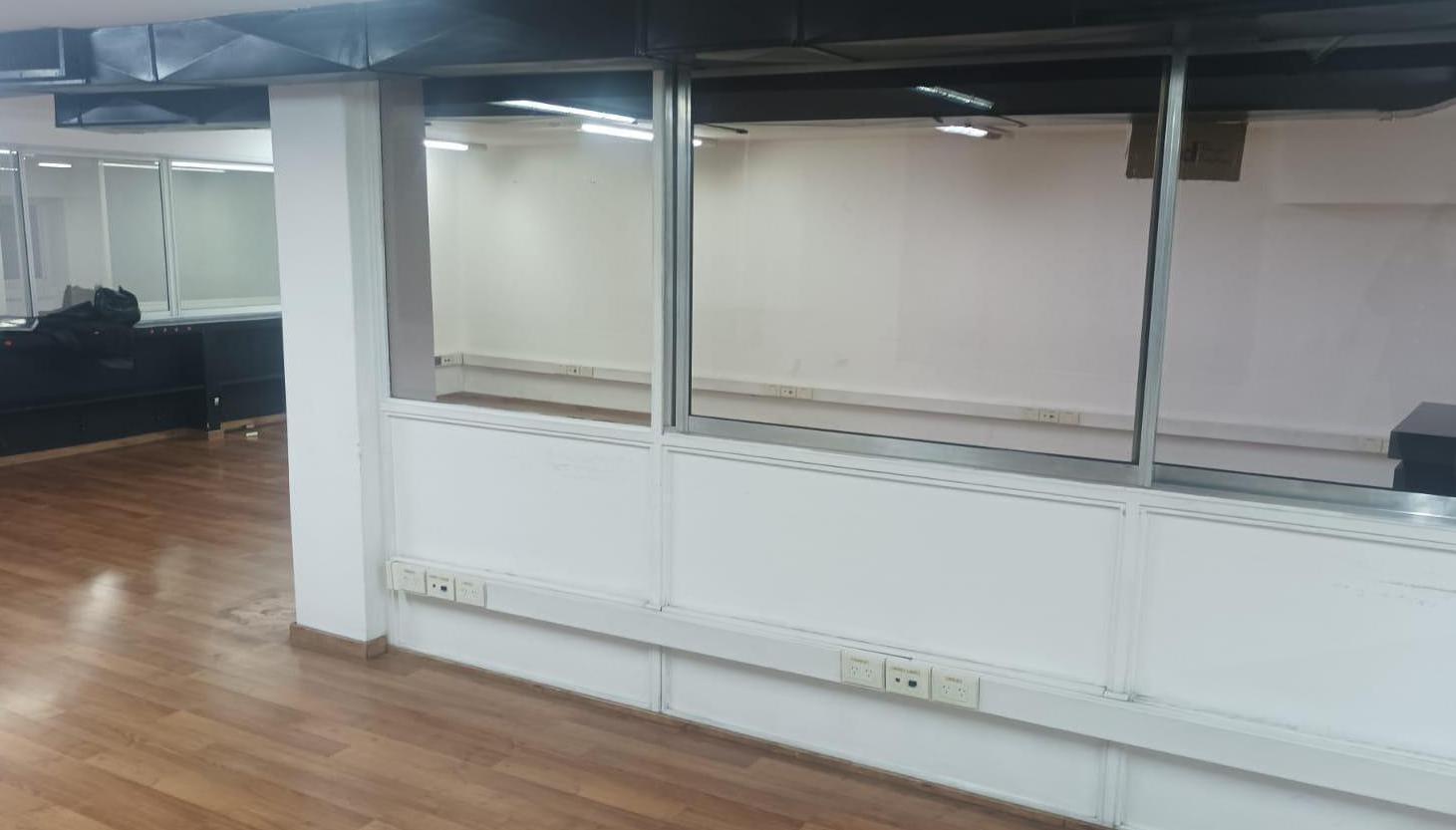 Foto de Depósito en venta con oficinas en Balvanera sin expensas ,parte, imagen 2