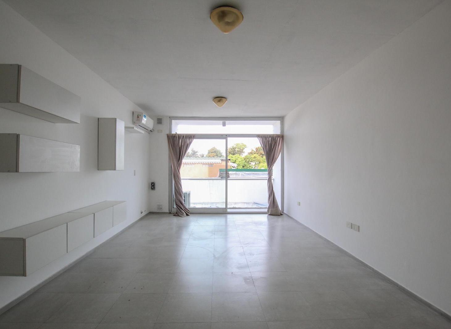 Foto de Monoambiente amplio , divisible con balcón en Agronomía, villa del, imagen 1