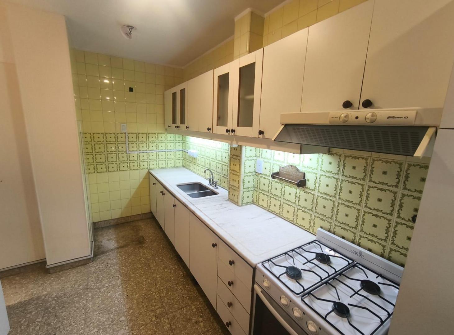 Foto de Departamento en Alquiler de 3 ambientes en Flores Norte luminoso con, imagen 3