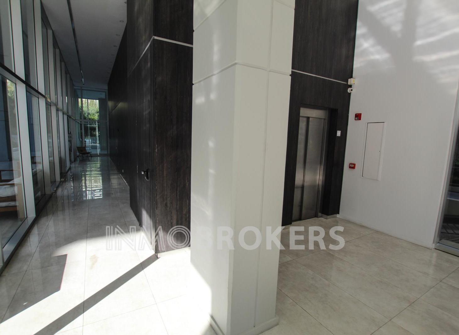 Foto de Venta Monoambiente en Monserrat con cochera, balcón, amenities, imagen 5