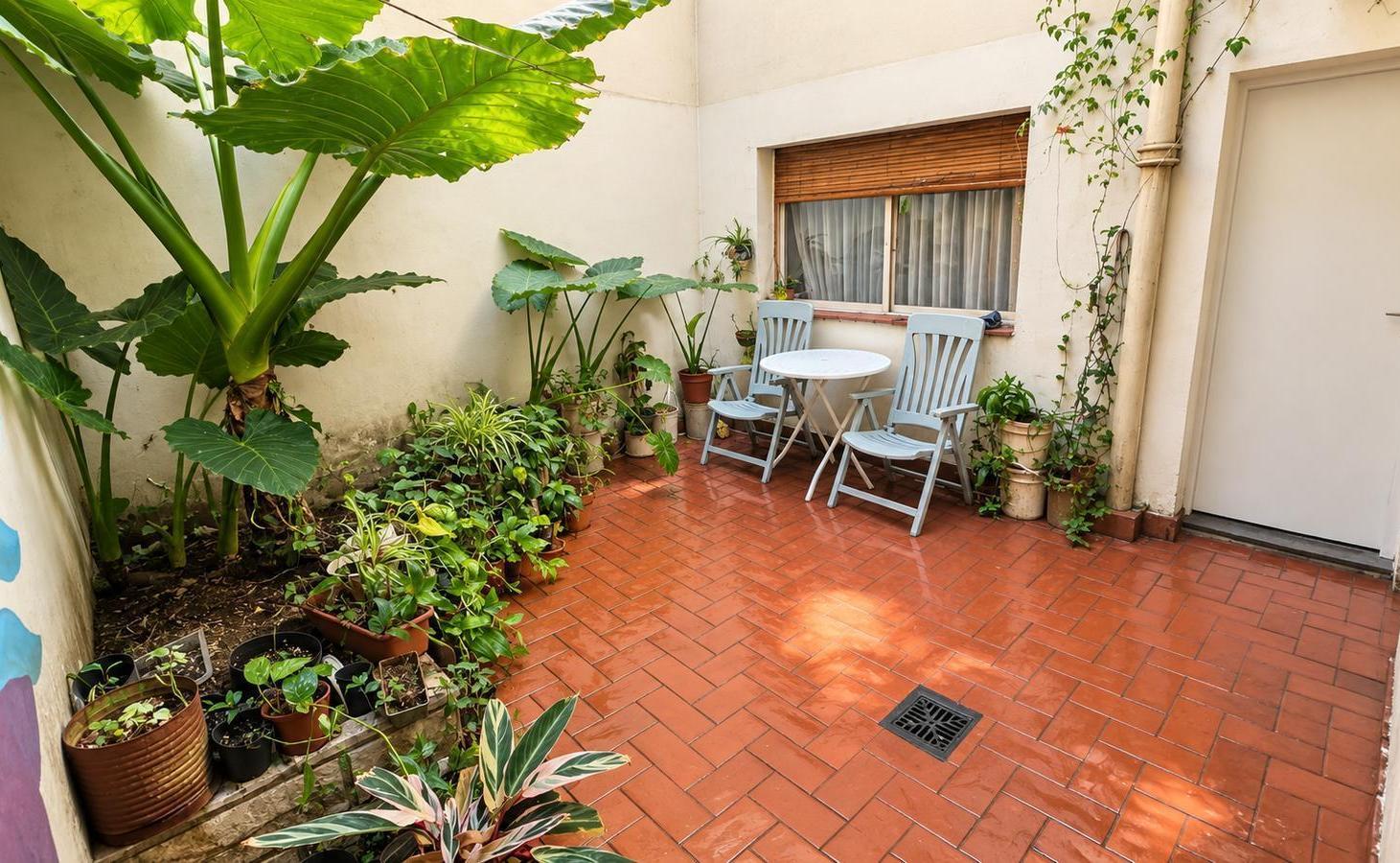 Foto de Venta departamento 3 ambientes con escritorio, lavadero y doble patio, imagen 2