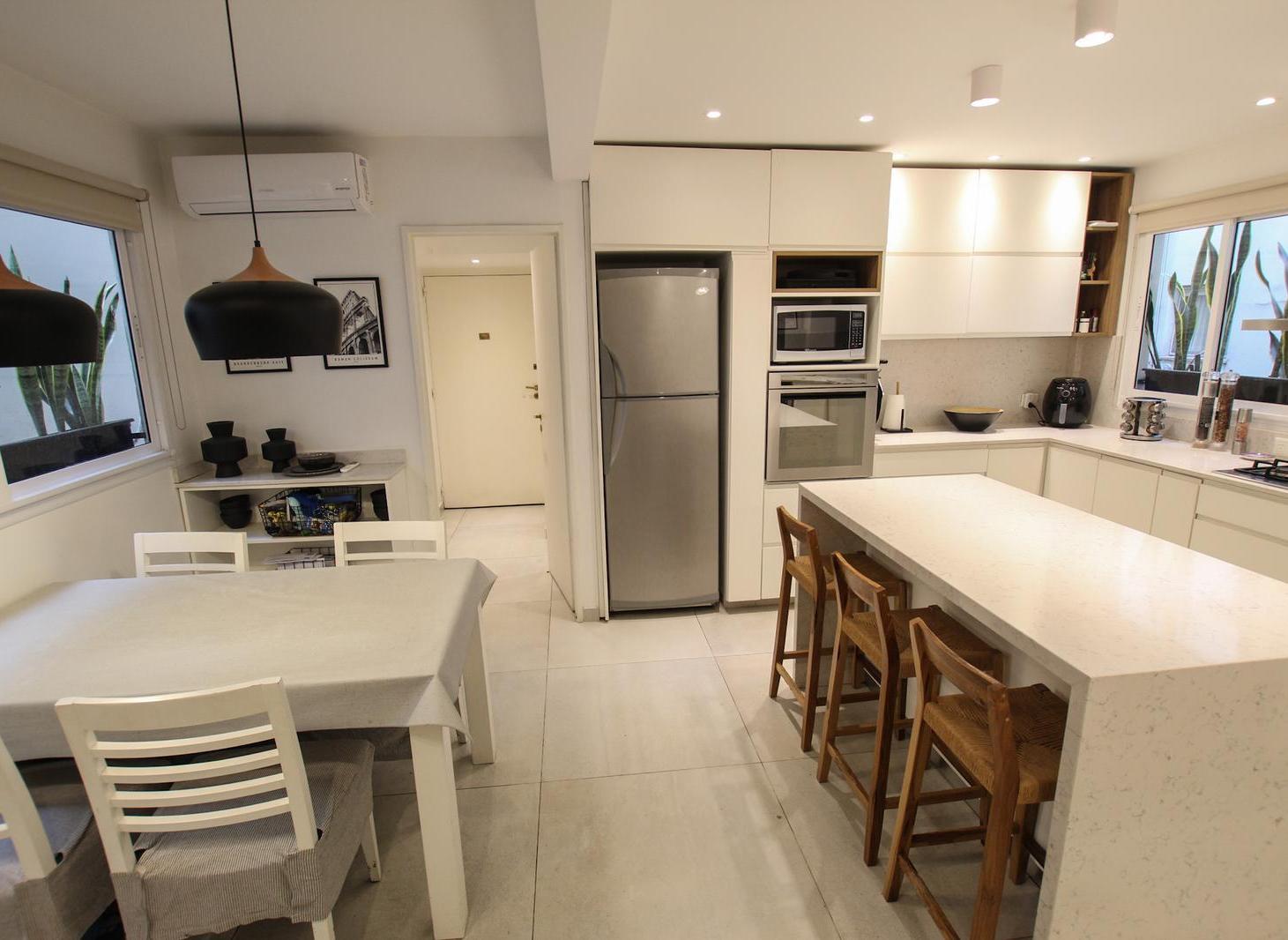 Foto de Departamento en Alquiler de 4 ambientes con dependencia en Palermo, imagen 5