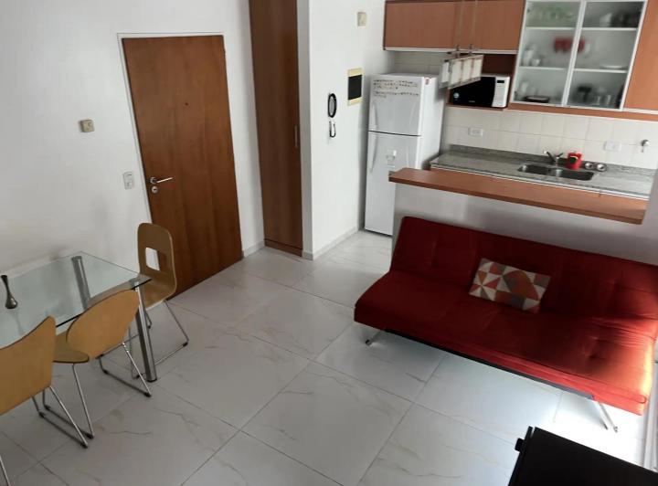 DEPARTAMENTO 2 AMBIENTES EN ALQUILER AMOBLADO EN BELGRANO C/COCHERA 2