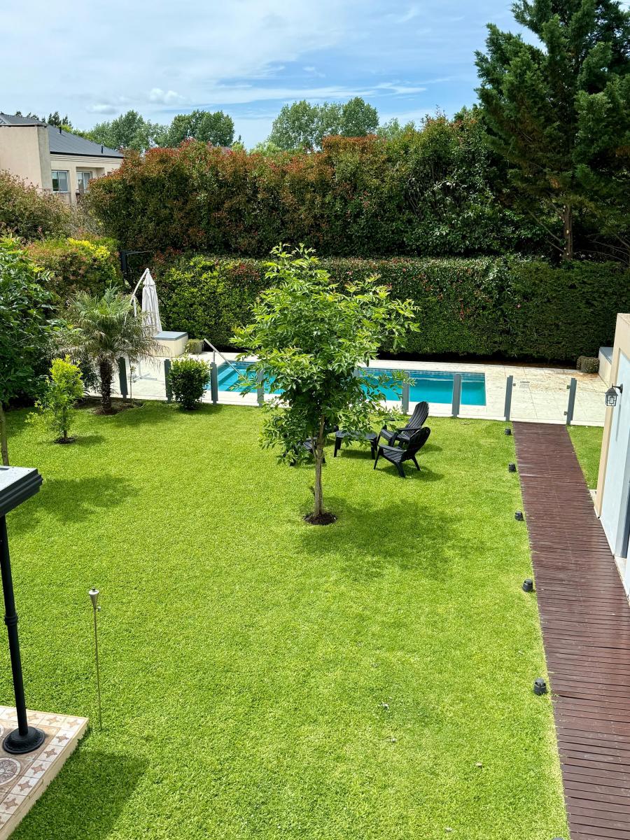 Imperdible Casa en Venta 6 Ambientes - Hudson en Barrio Las Acacias 1