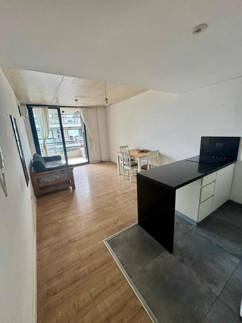 ALQUILER – DEPARTAMENTO 2 AMBIENTES AMOBLADO EN CABALLITO