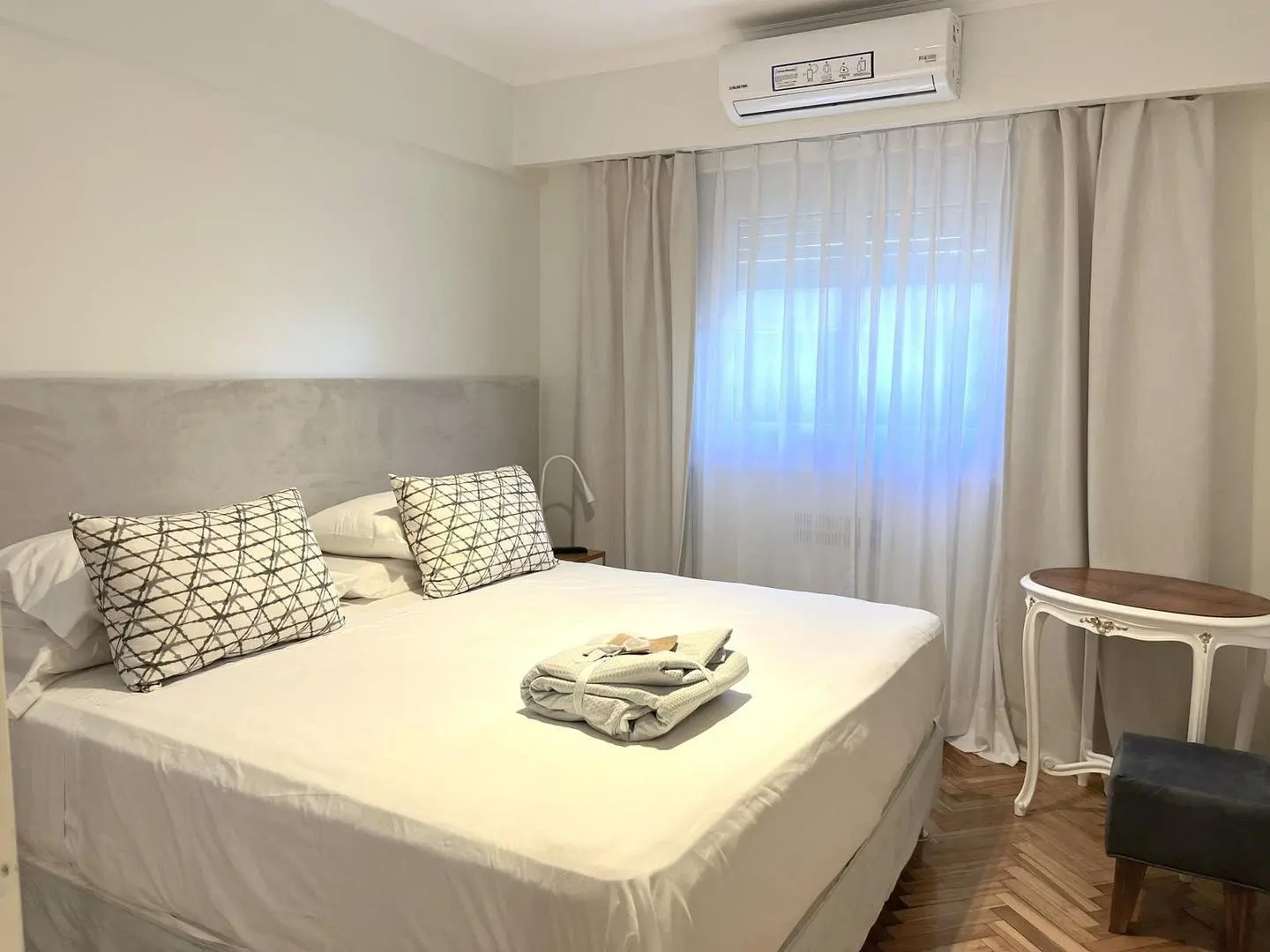 ALQUILER – DEPARTAMENTO 4 AMBIENTES AMOBLADO EN PALERMO 2