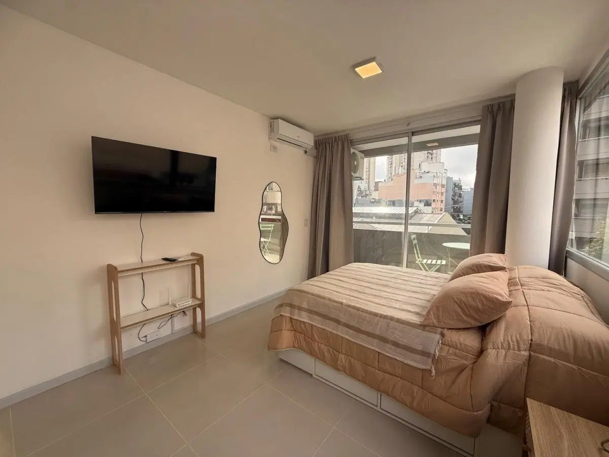 ALQUILER MONOAMBIENTE AMOBLADO CON BALCÓN + AMENITIES – ABASTO 5