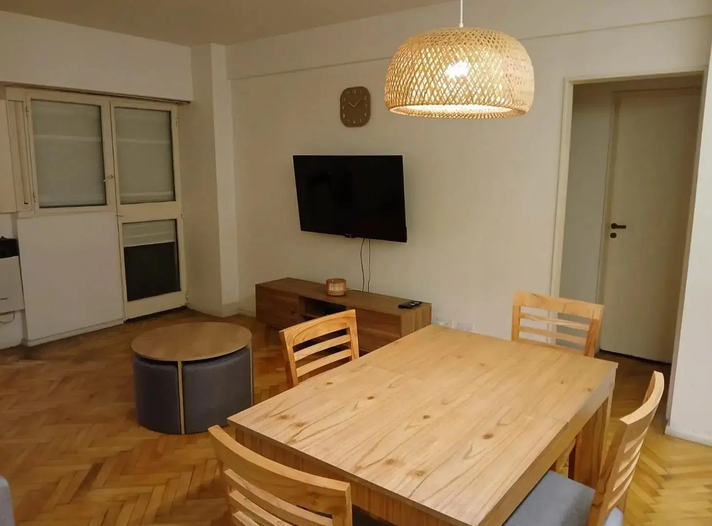 ALQUILER – 2 AMBIENTES AMOBLADO CON TERRAZA EN COLEGIALES 5