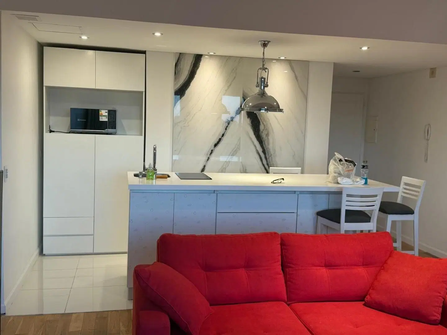 ALQUILER 2 AMBIENTES AMOBLADO CON AMENITIES - P. MADERO 3