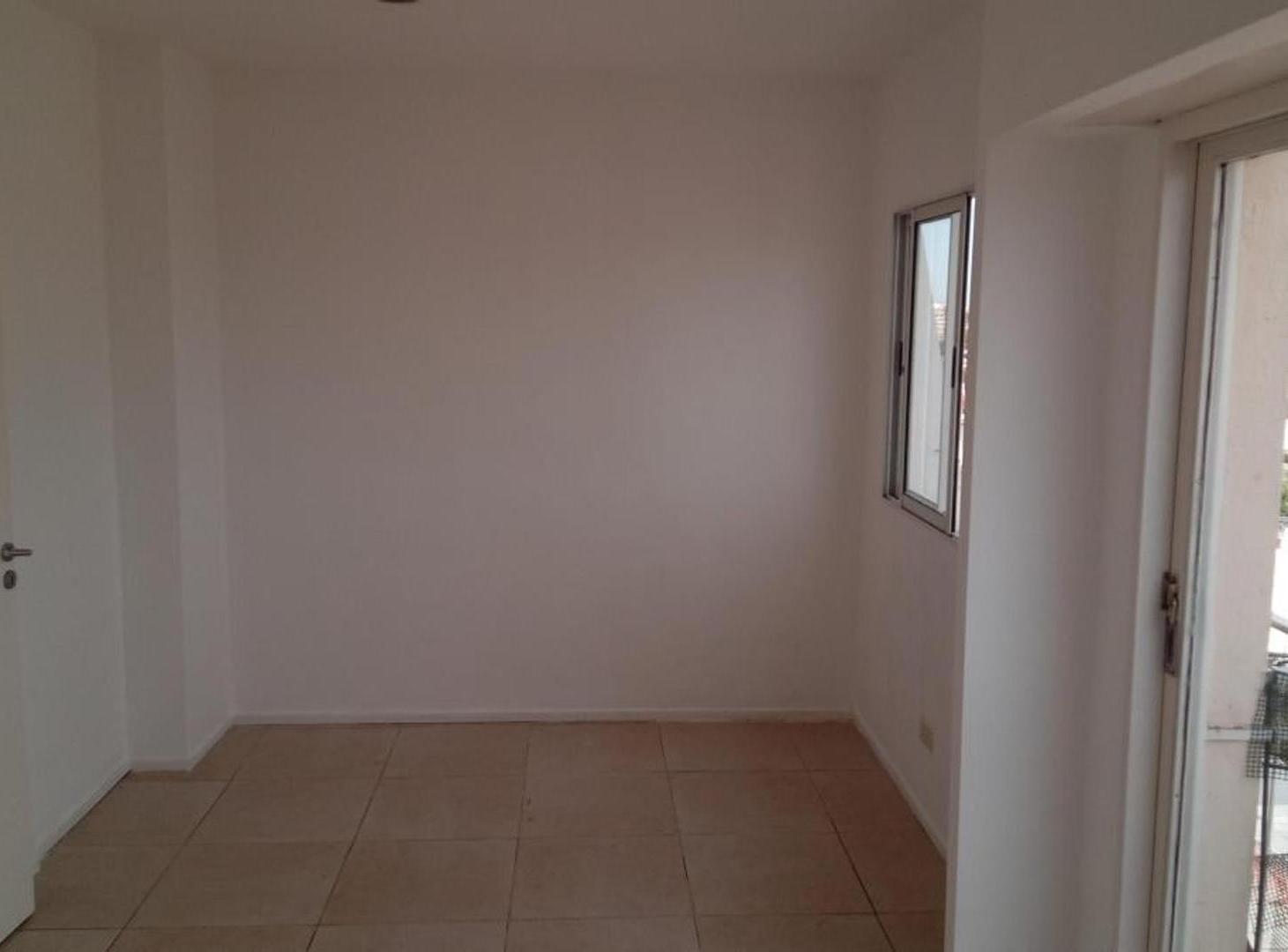 Foto de VENTA EXCELENTE DEPARTAMENTO 2 AMBIENTES EN VILLA DEVOTO, imagen 1