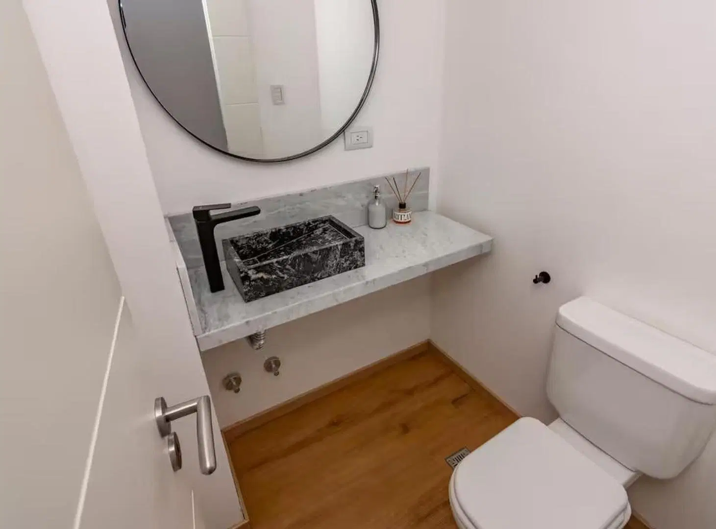 VENTA DPTO 2 AMBIENTES CON BALCON Y PARRILLA – PALERMO 2