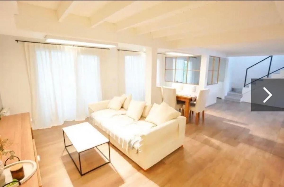 ALQUILER DUPLEX 4 AMBIENTES AMOBLADO CON PATIO EN VILLA URQUIZA
