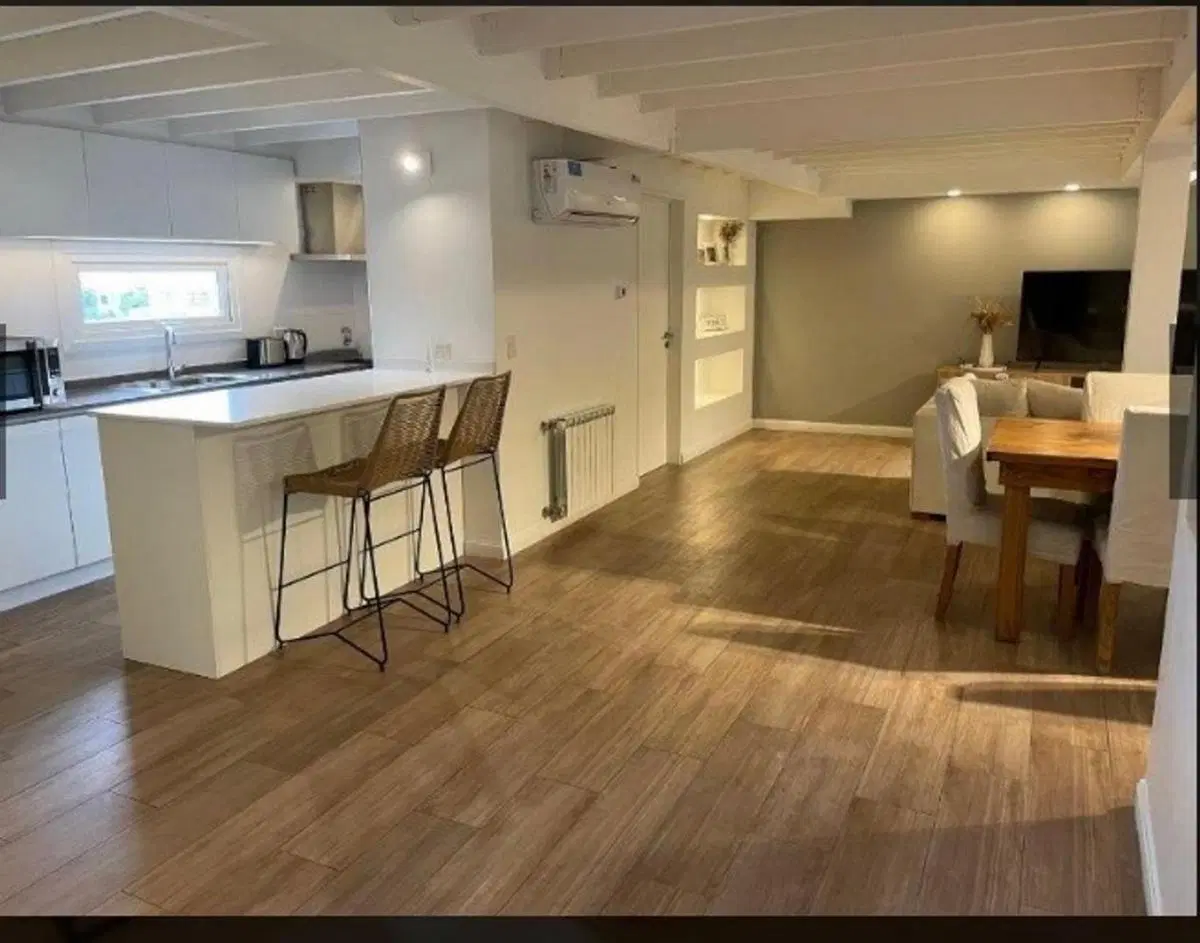 ALQUILER DUPLEX 4 AMBIENTES AMOBLADO CON PATIO EN VILLA URQU 2