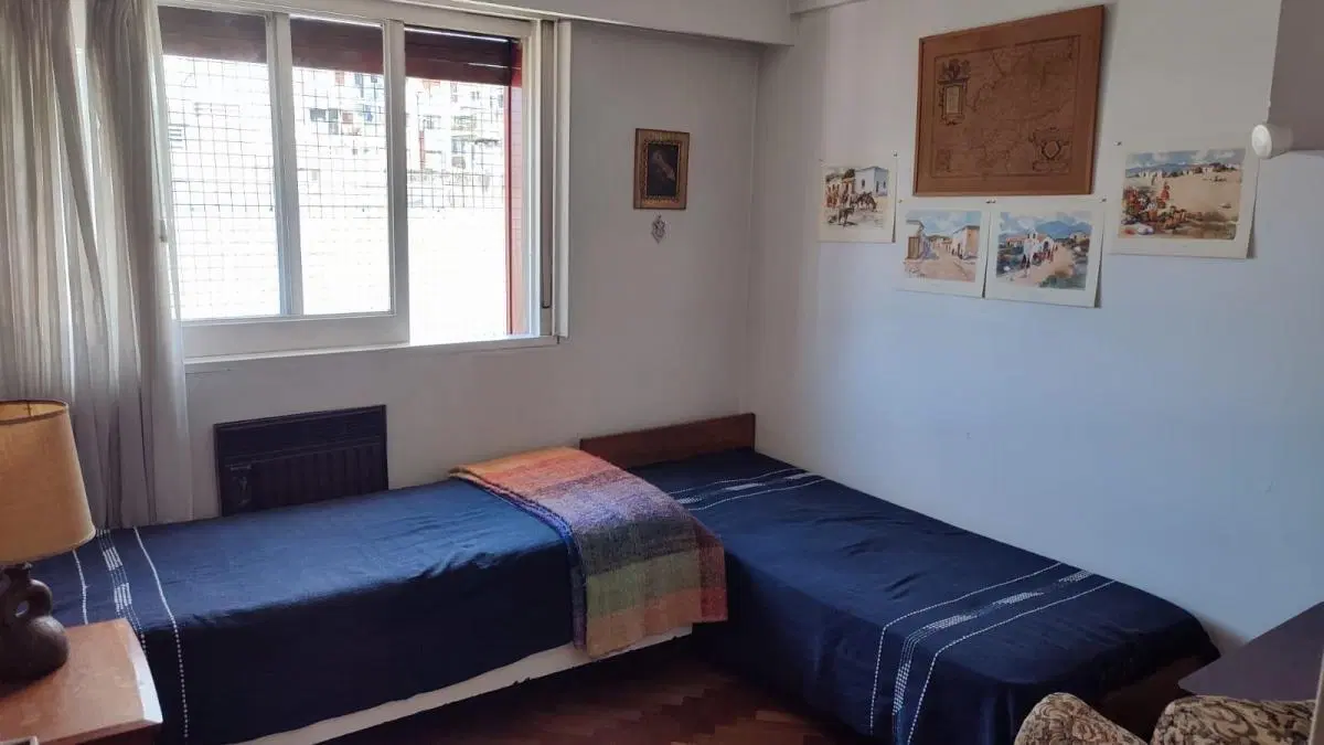 ALQUILER – 4 AMBIENTES AMOBLADO CON BALCON EN RECOLETA 5