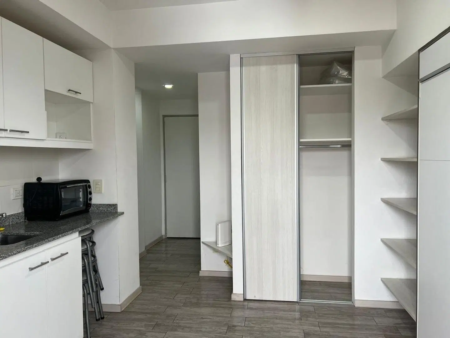 ALQUILER MONOAMBIENTE AMOBLADO CON AMENITIES / FLORES 4