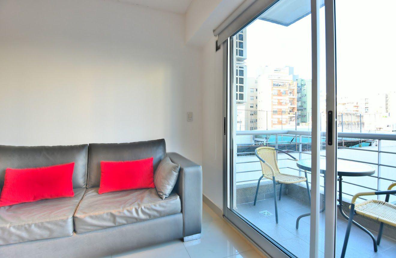 ALQUILER 2 AMBIENTES AMOBLADO CON BALCÓN, TERRAZA Y PARRILLA – CABALLITO