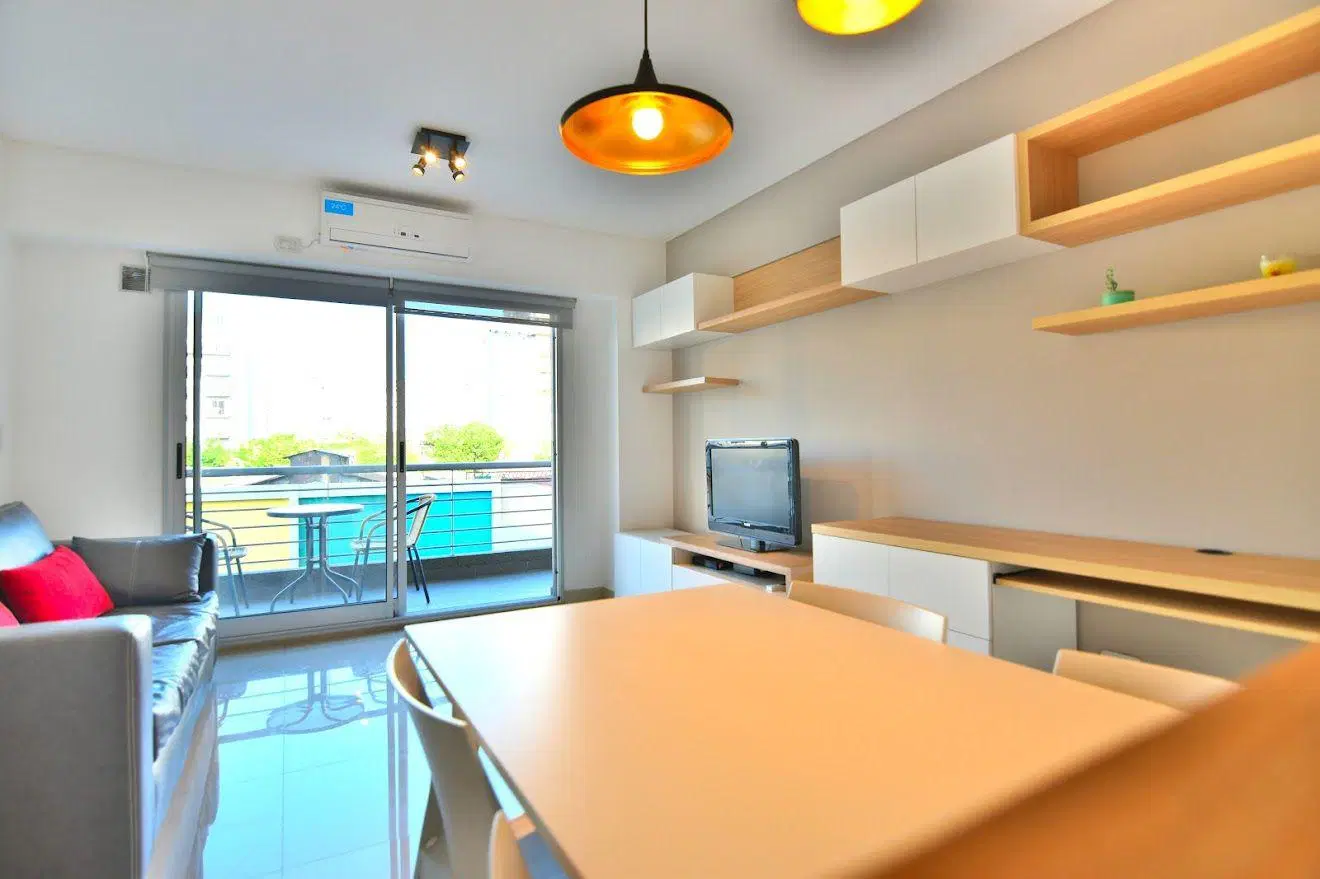 ALQUILER 2 AMBIENTES AMOBLADO CON BALCÓN, TERRAZA Y PARRILLA – CABALLITO 5