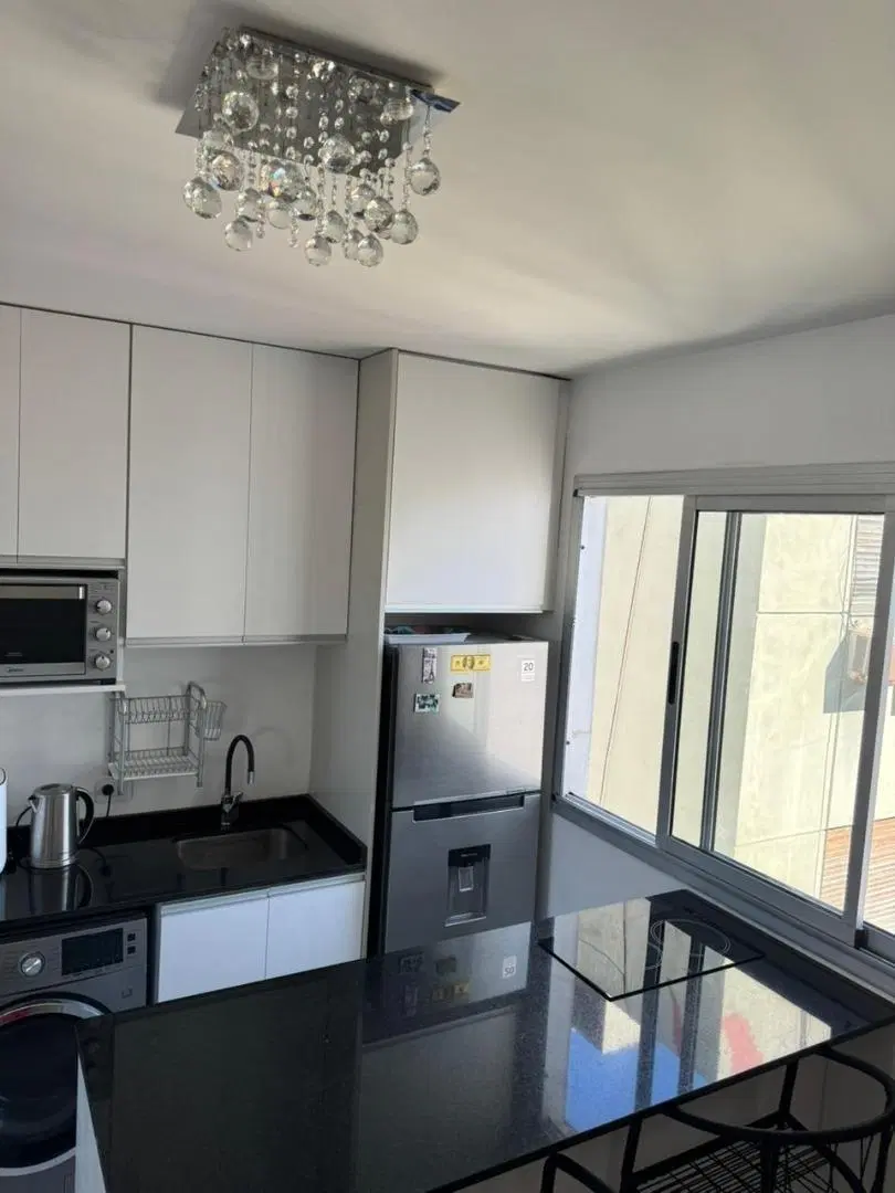 VENTA DEPTO – 2 AMBIENTES IMPECABLE CON BALCON – CABALLITO 2