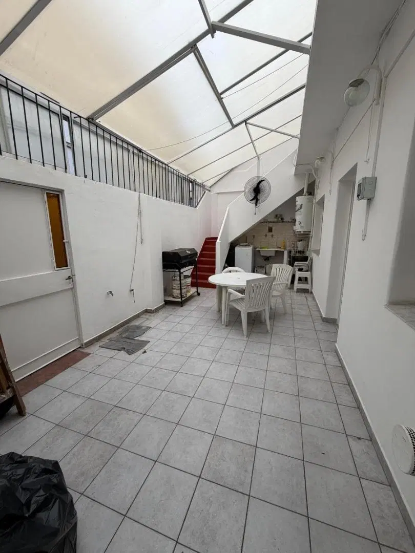 Venta PH de 2 Ambientes y Medio con Terraza en Versalles 4