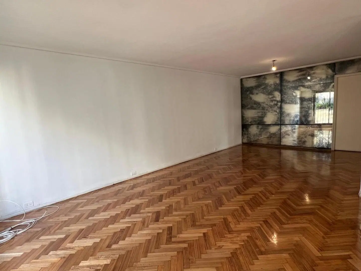 ALQUILER 4 AMBIENTES + DEPENDENCIA Y PALIER PRIVADO–RECOLETA 1