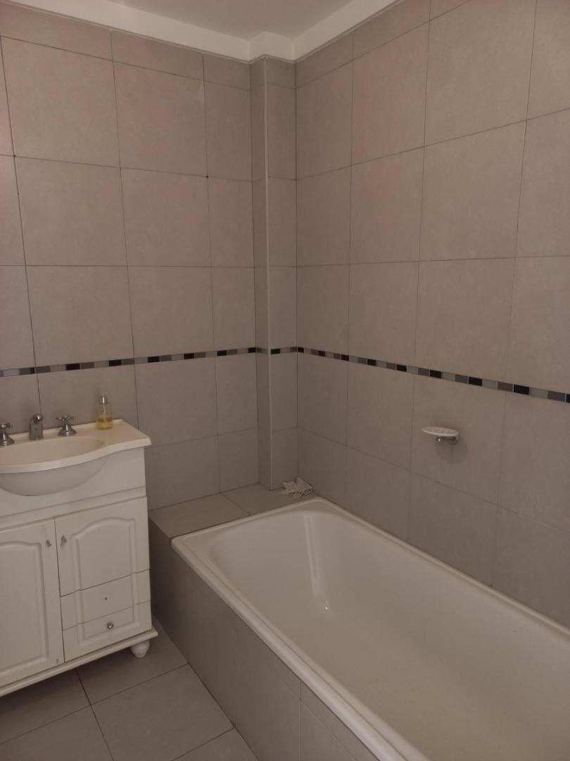 Foto de ALQUILER SEMIPISO 2 AMBIENTES CON BALCON, LAVADERO–CABALLITO, imagen 4