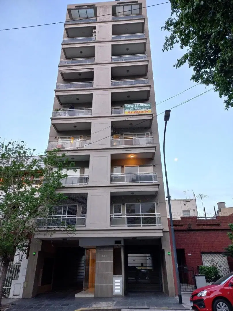 ALQUILER SEMIPISO 2 AMBIENTES CON BALCON, LAVADERO–CABALLITO 3