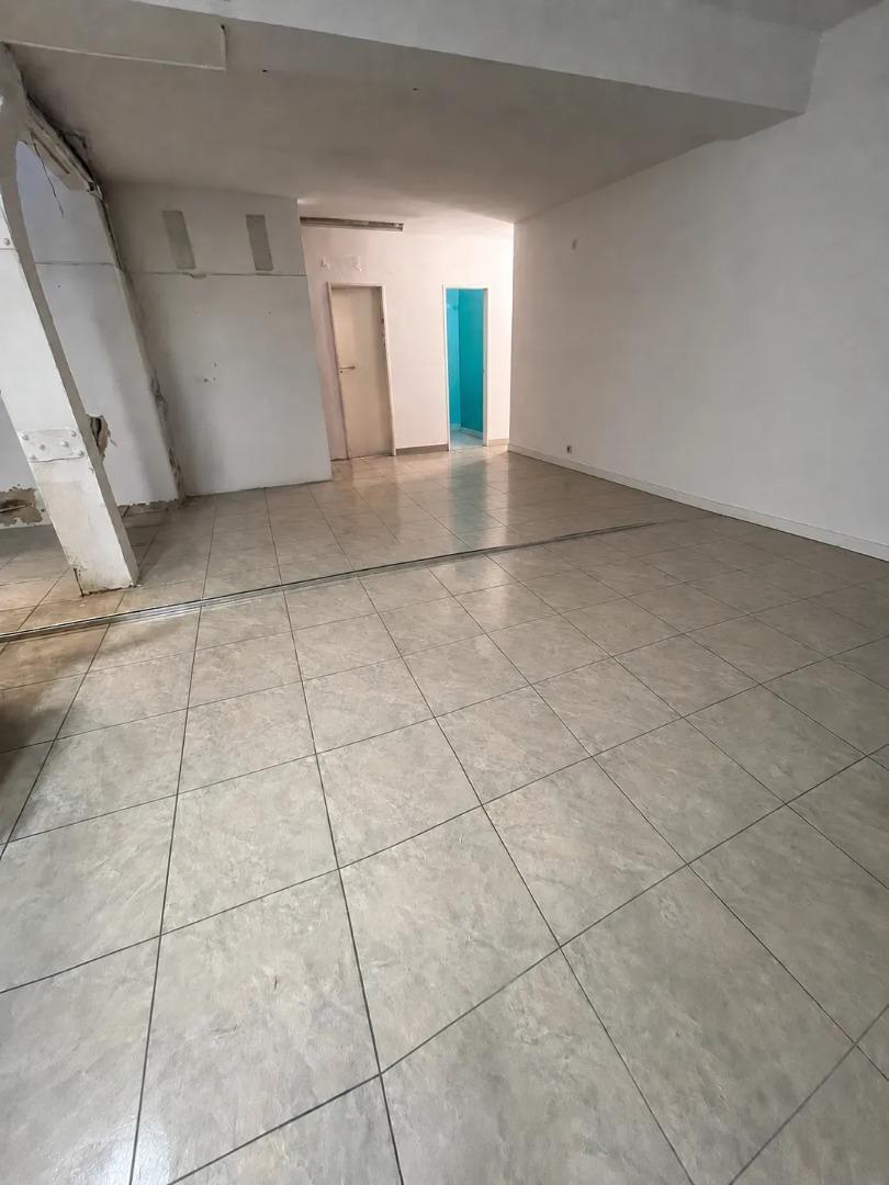 Foto de Alquiler Local Comercial en Monserrat, imagen 3