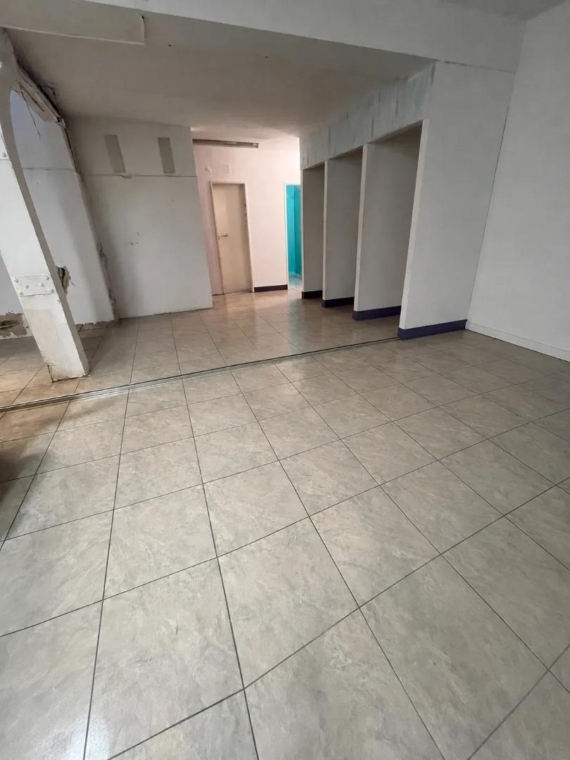 Foto de Alquiler Local Comercial en Monserrat, imagen 1