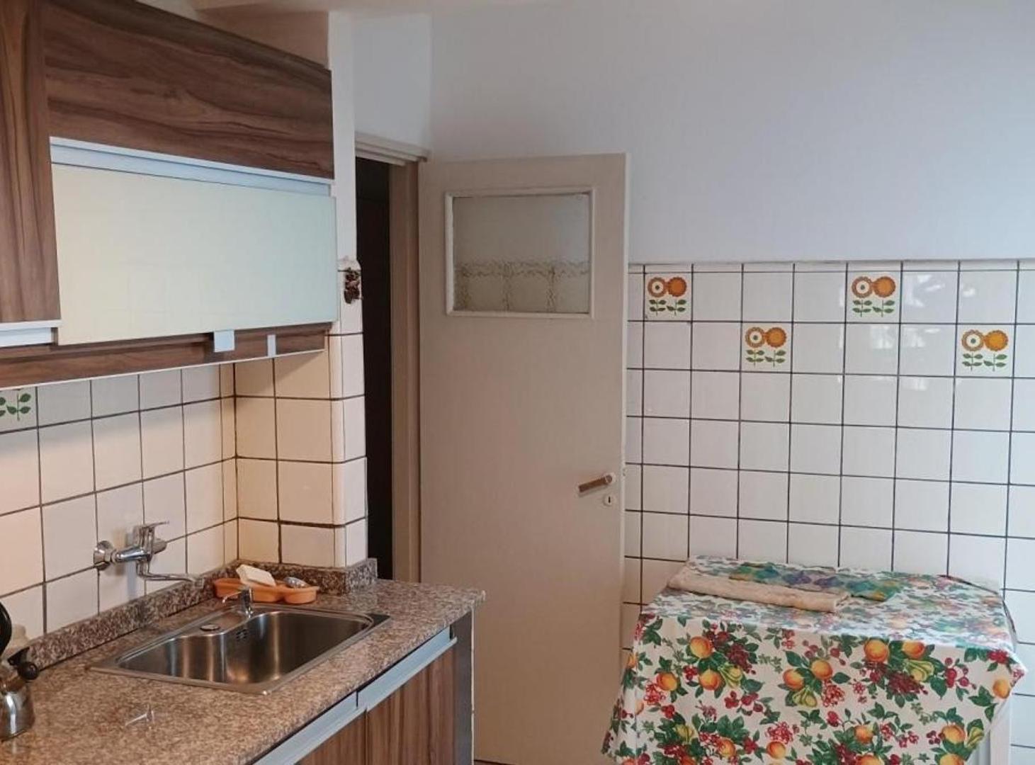 Foto de VENTA AMPLIO 3 AMB CON DEPENDENCIA Y BAULERA, imagen 5