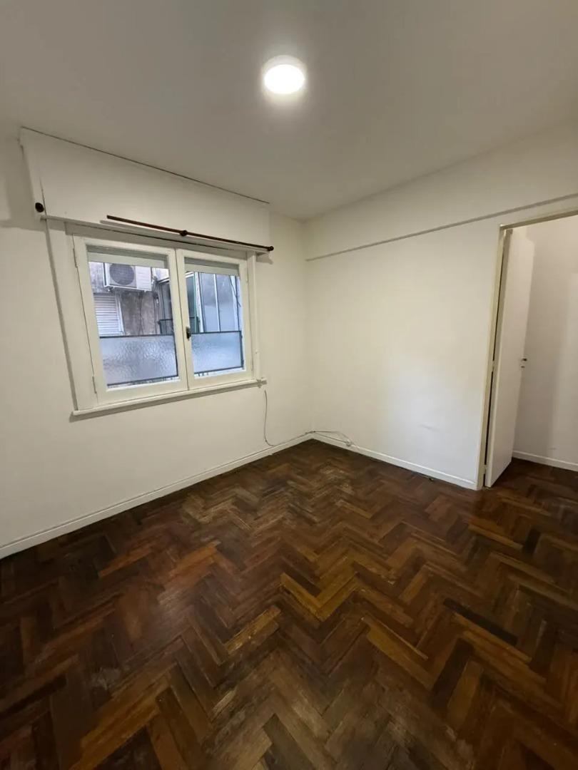 Foto de VENTA DEPARTAMENTO 3 AMB CON BALCON 1 PISO POR ESCALERA, imagen 3