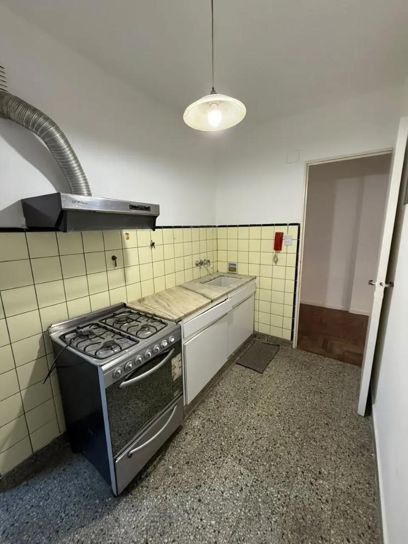 Foto de VENTA DEPARTAMENTO 3 AMB CON BALCON 1 PISO POR ESCALERA, imagen 5
