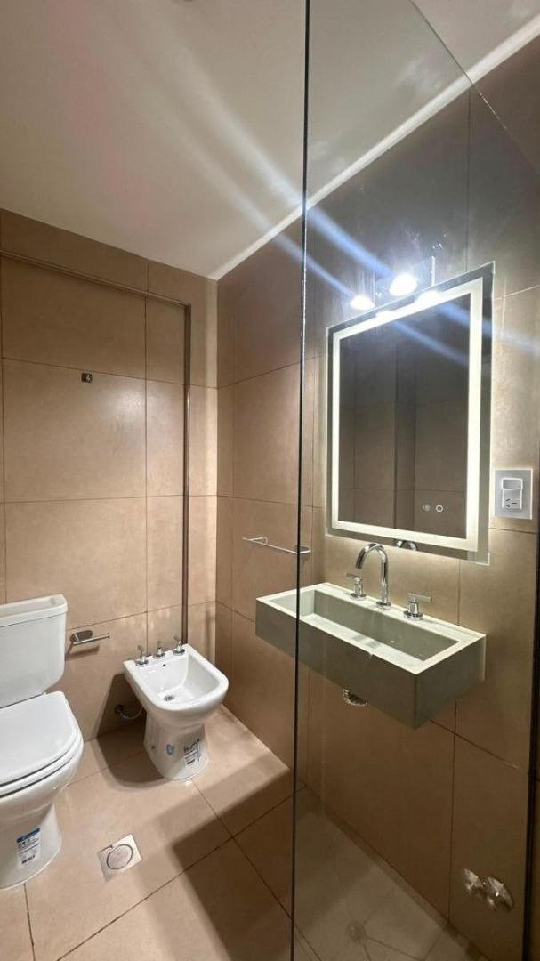 Foto de VENTA 2 AMBIENTES RECICLADO 1 PISO POR ESCALERA, imagen 5