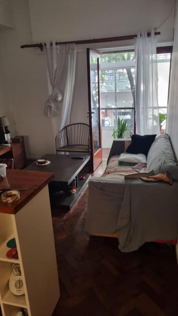 Foto de VENTA DEPARTAMENTO 4 AMB CON BALCON 1PISO POR ESCALERA, imagen 3