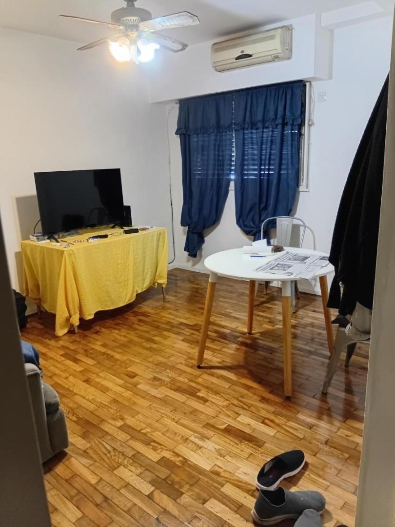 Foto de VENTA DPTO 2 AMBIENTES RECICLADO CON PATIO – SAN CRISTOBAL, imagen 2