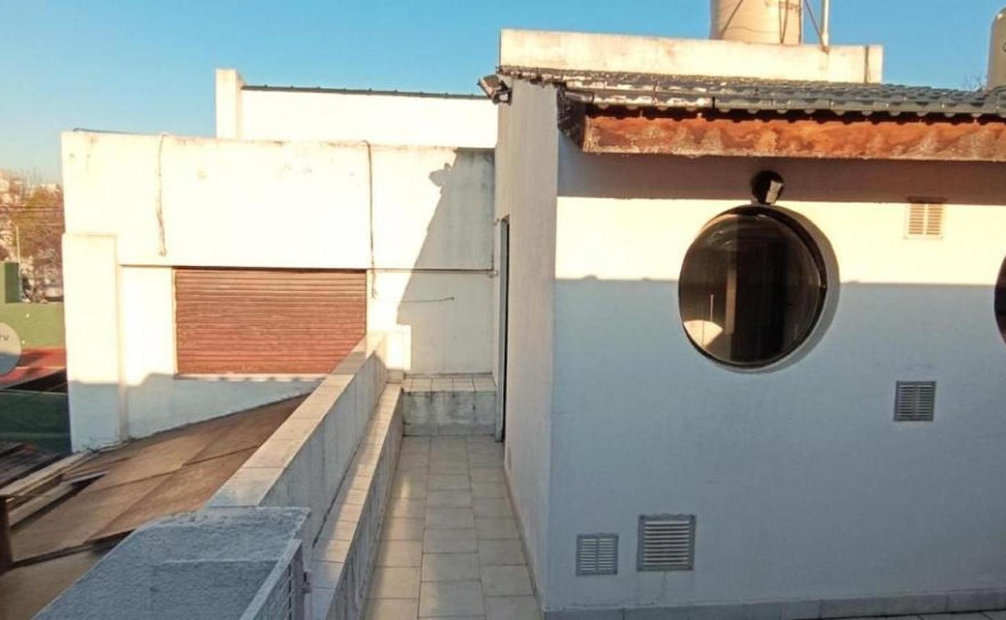 Foto de ventta casa 9 amb en caballito excelente, imagen 3