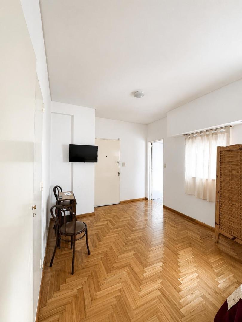 Foto de ALQUILER MONOAMBIENTE AMOBLADO CON COCINA SEPARADA|BALVANERA, imagen 4