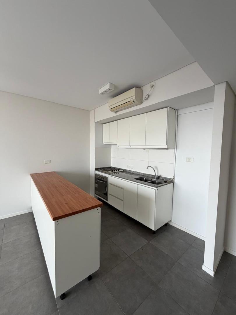 Foto de VENTA 3 AMBIENTES COCHERA Y BALCON VILLA URQUIZA, imagen 4