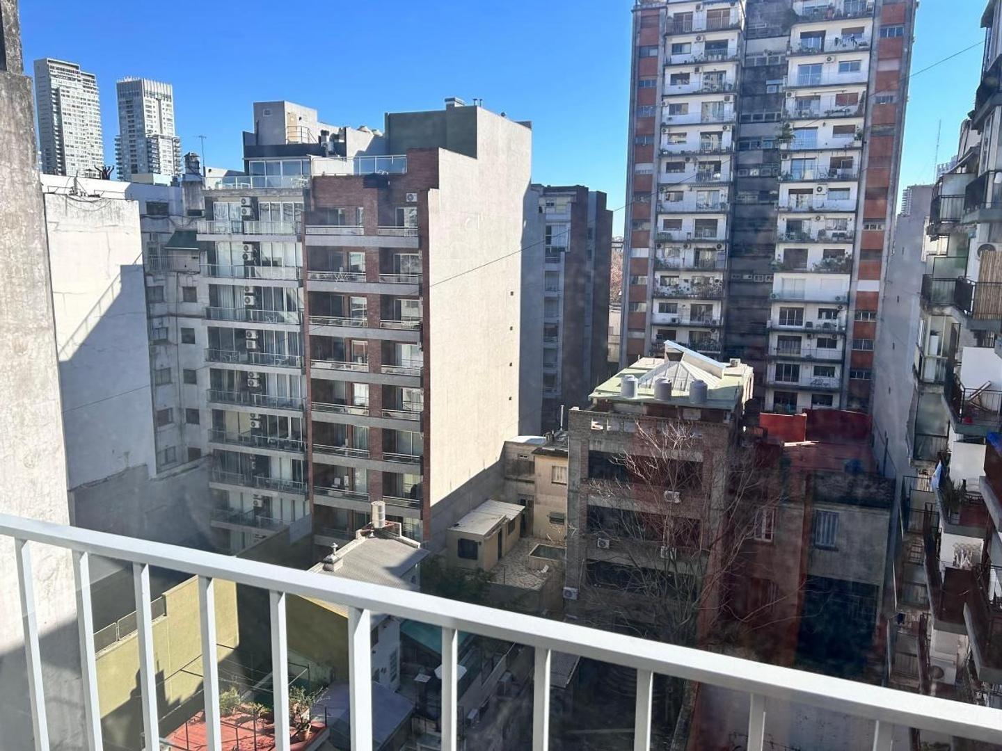 Foto de VENTA 3 AMBIENTES RECICLADO CON BAULERA Y TERRAZA EN PALERMO, imagen 4