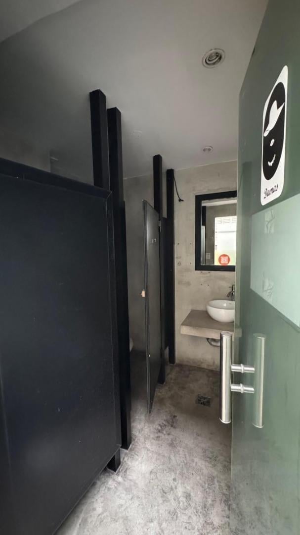 Foto de alquiler local comercial frente plaza clemente en palermo, imagen 3