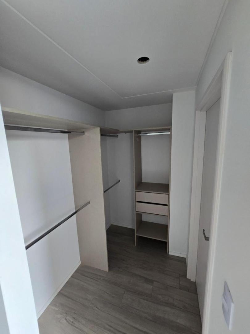 Foto de VENTA MONOAMBIENTE AMPLIO Y LUMINOSO CON BALCON – COGHLAN, imagen 4