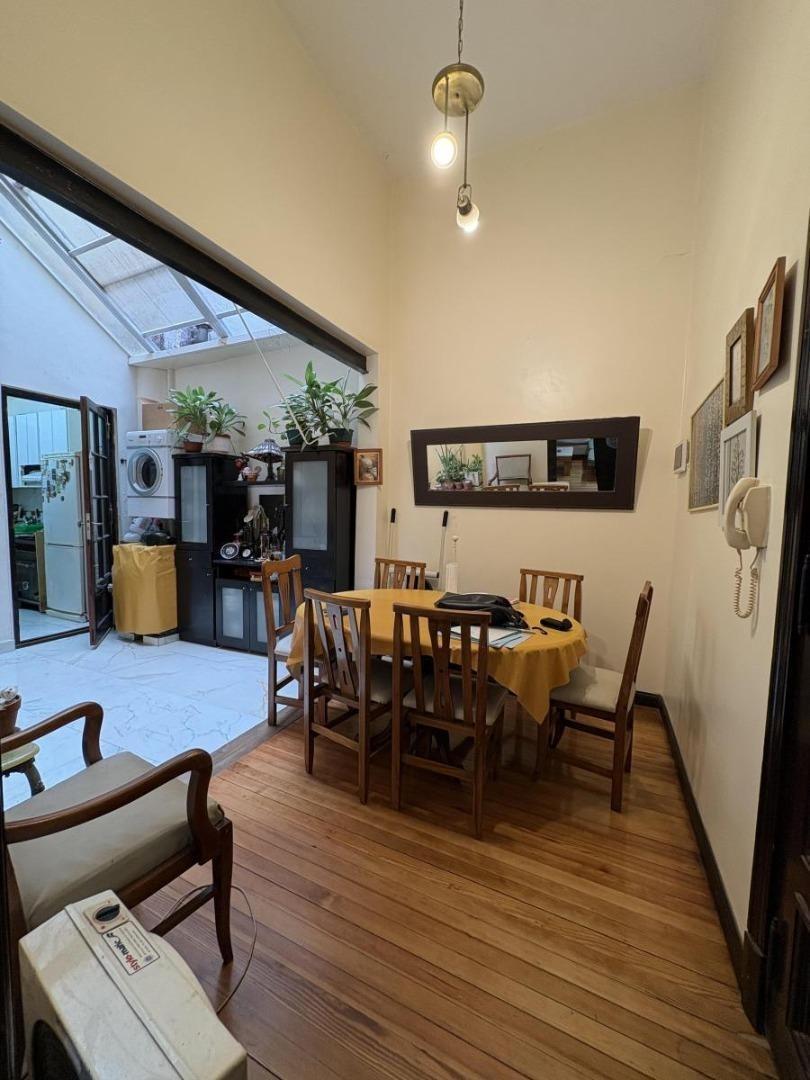 Foto de VENTA AMPLIO PH 3 AMBIENTES CON PATIO Y LAVADERO EN ALMAGRO, imagen 2