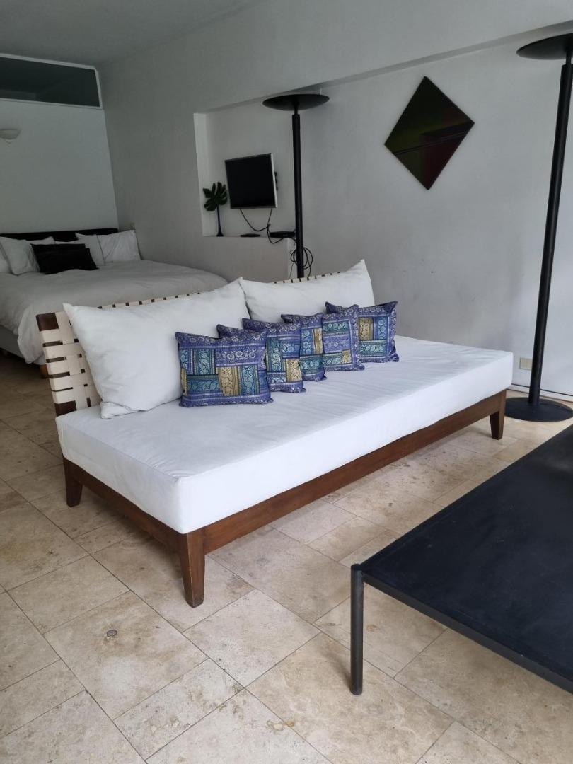 Foto de VENTA 2 AMBIENTES CON PATIO Y PILETA PROPIA E RECOLETA, imagen 1