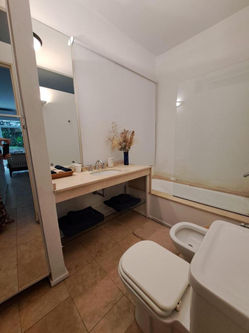 Foto de VENTA 2 AMBIENTES CON PATIO Y PILETA PROPIA E RECOLETA, imagen 5