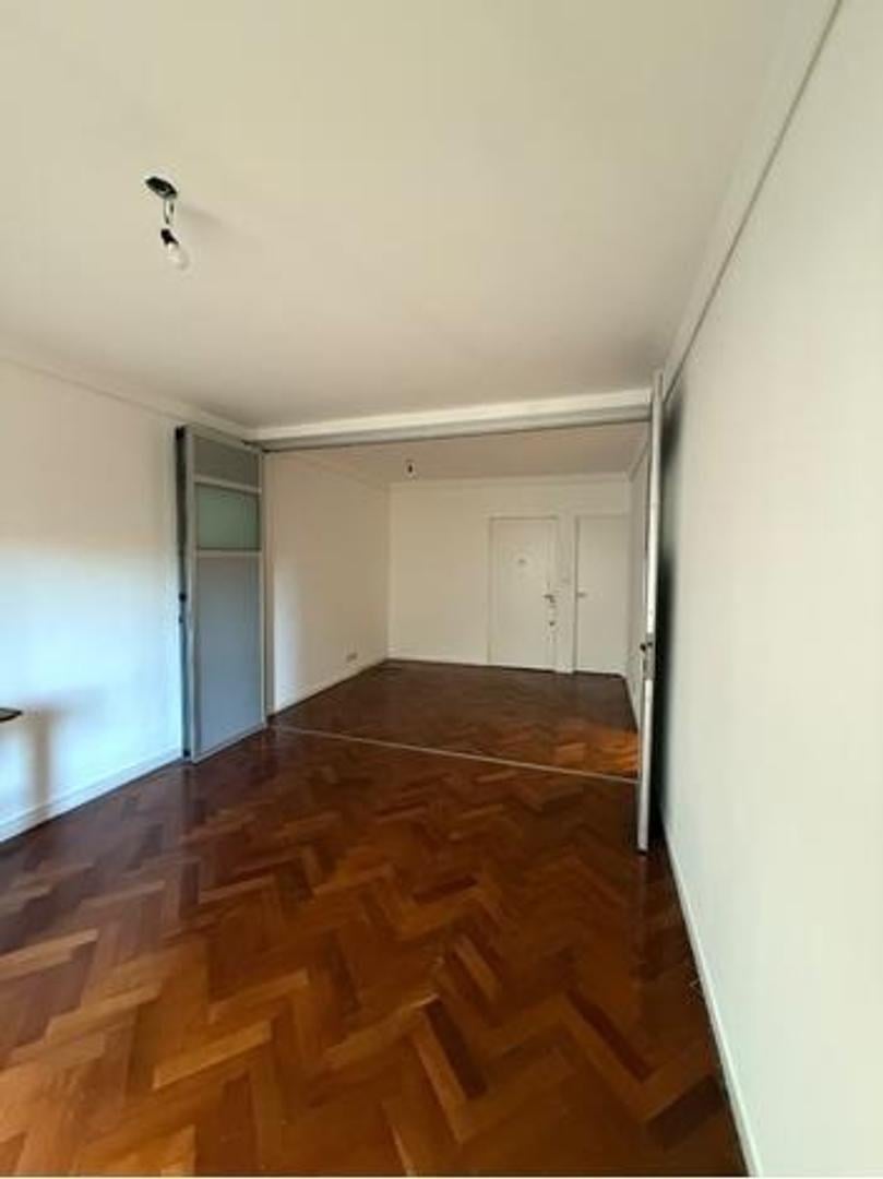 Foto de VENTA DEPARTAMENTO 5 AMBIENTES CON LAVADERO EN PALERMO, imagen 2