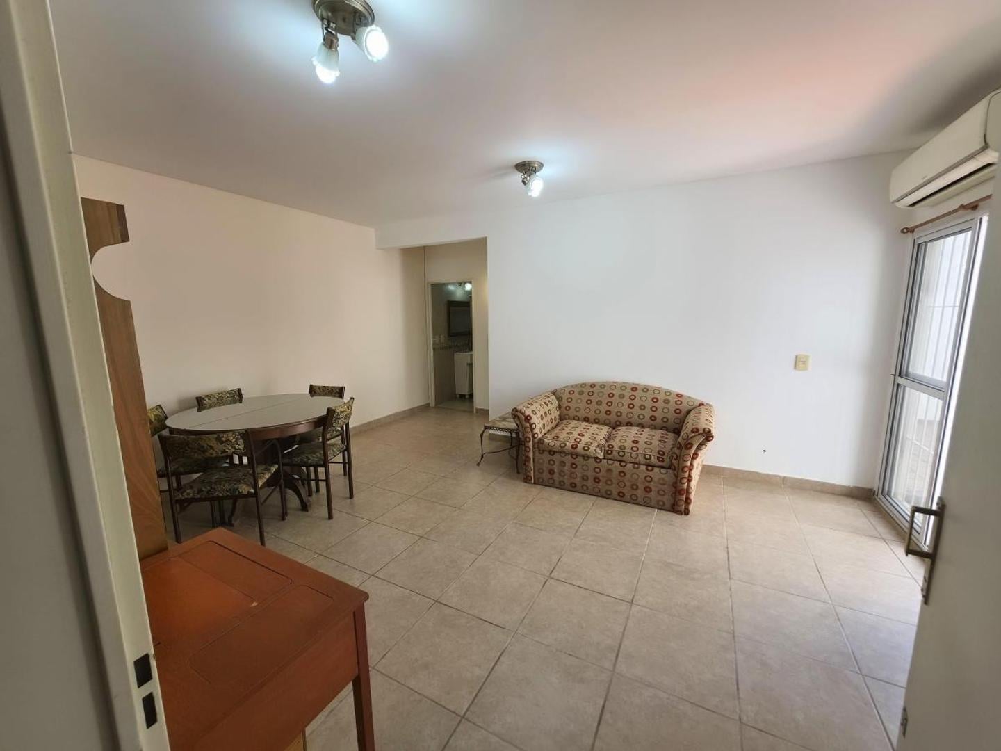 Foto de venta departamento 2 amb con patio en villa urquiza, imagen 2